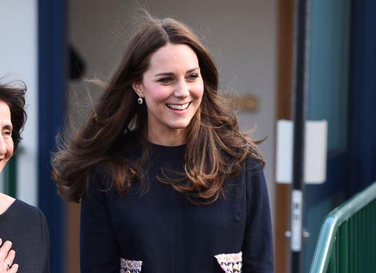 StyleListCanada's tweet image. Where would Kate Middleton bargain hunt? bit.ly/1uIKuWi