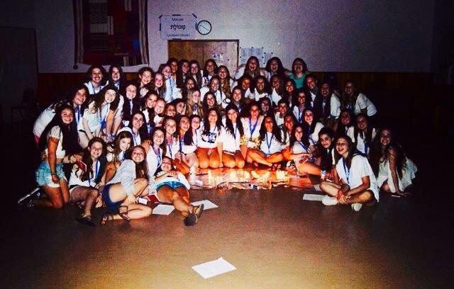 brianahyael's tweet photo. #CLTCPushWeek2015 Day 5: #FamilyFriday with the huge buncha gals that have changed my life. See y'all in 2 weeks ❤️ http://t.co/ADkhJm3euS