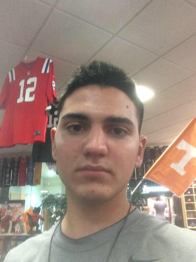 PromDatesChatt's tweet image. So I had a little birdy tell me @badlucknnidis is looking for a prom date. Who wants a chance with this Greek god 🔥❤️