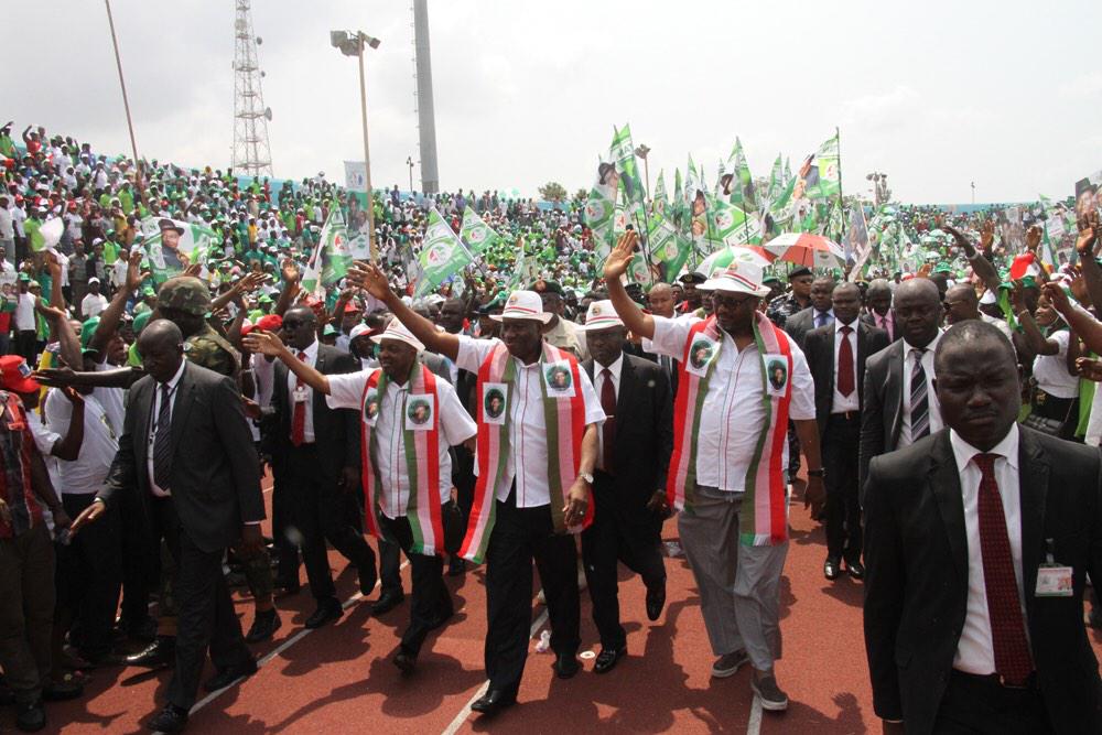 0xArbit's tweet photo. #ThisisCalabar. PDP Presidential Campaign Rally. Everybody wants Goodluck!#CrossRiverforJonathan. http://t.co/XbrOn74mxX