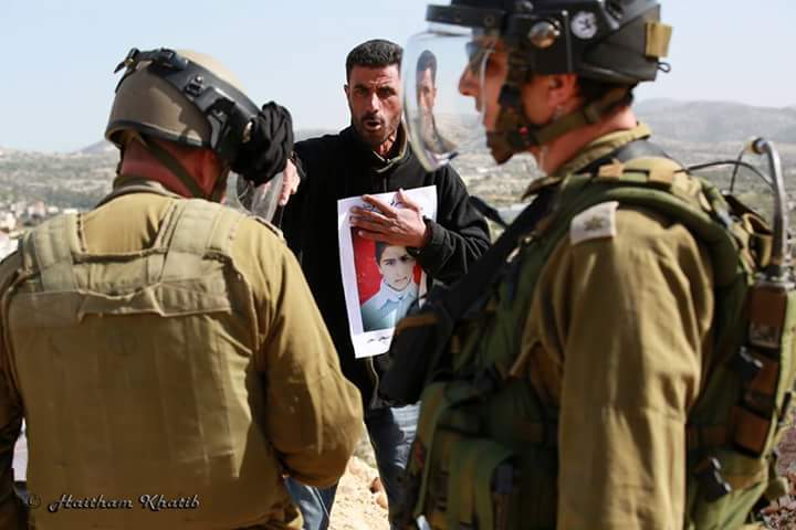 saidshouib's tweet photo. 2 #Palestinian were injured & another arrested by #Israeli_Forces in #Bilien March solidarity with #MalakAlkhatib.. http://t.co/9wHas7aEg7