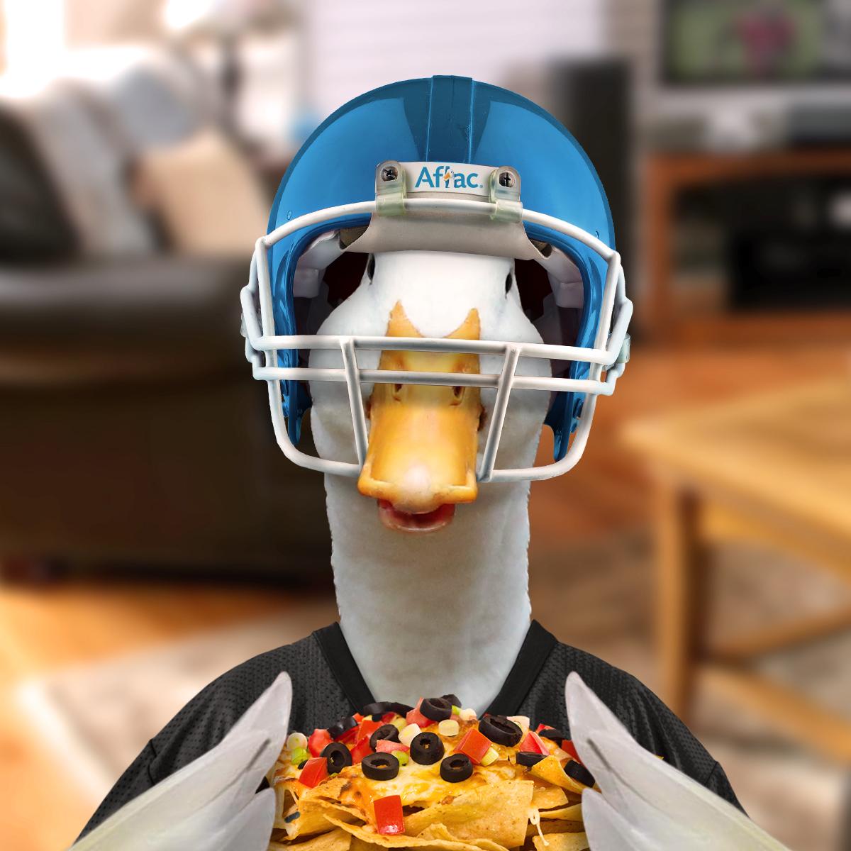 Aflac On Twitter Who S Got Two Wings A Shiny New Helmet And An Awesome Nacho Recipe This Duck Getonmylevel Ducklife Gameday Http T Co Xvrvq7p5v6