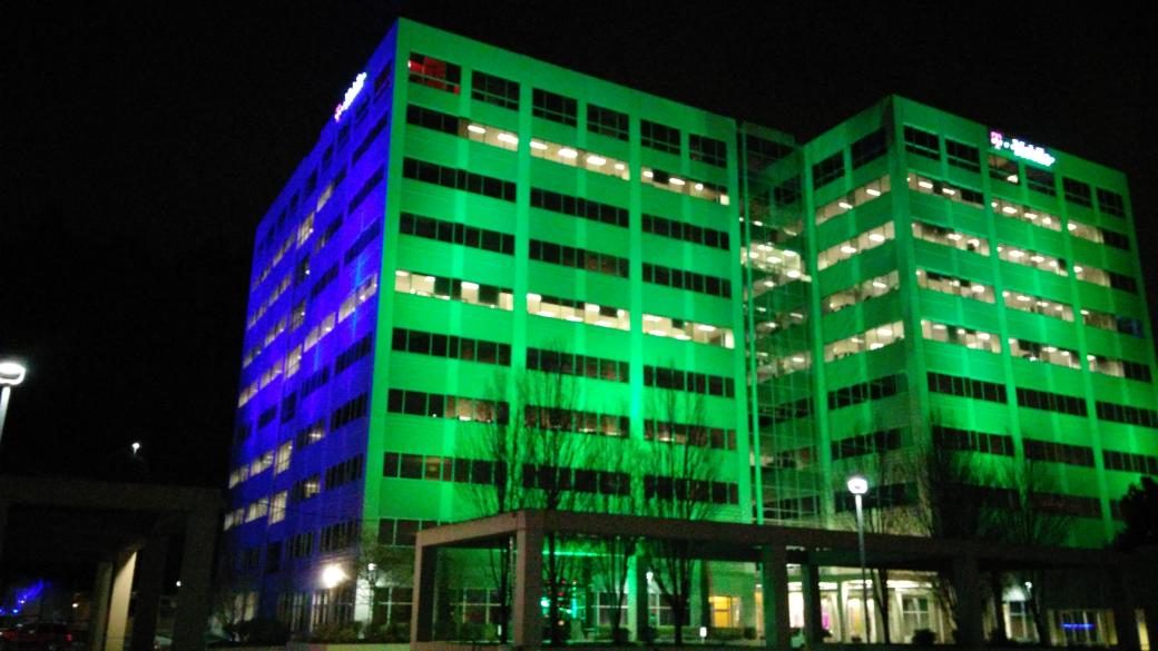 askdes's tweet image. So long @TMobile Seattle and the #12s! We're on our way to #Phoenix for another #DataStash Dash!