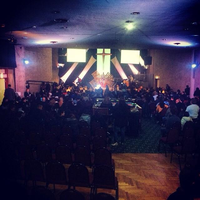 Mariacandi's tweet photo. Centro Cristiano Renacer NY          Worship team                                  Noche de Talentos  2014 http://t.co/x7KFRxGny5