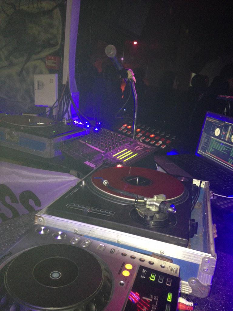 Thomas De Santos tweet media