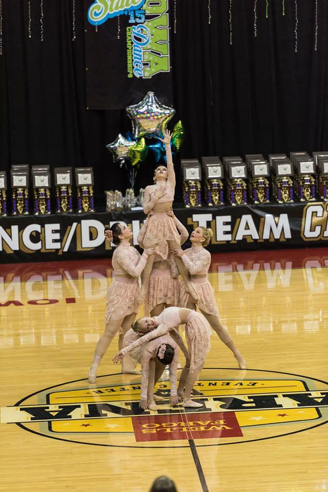 PHS_Dancers's tweet photo. Good Luck to the Panorama Drill Team performing at the PInk Out tonight with this beautiful 2nd Place State Routine💙 http://t.co/FvUfWNjjTB