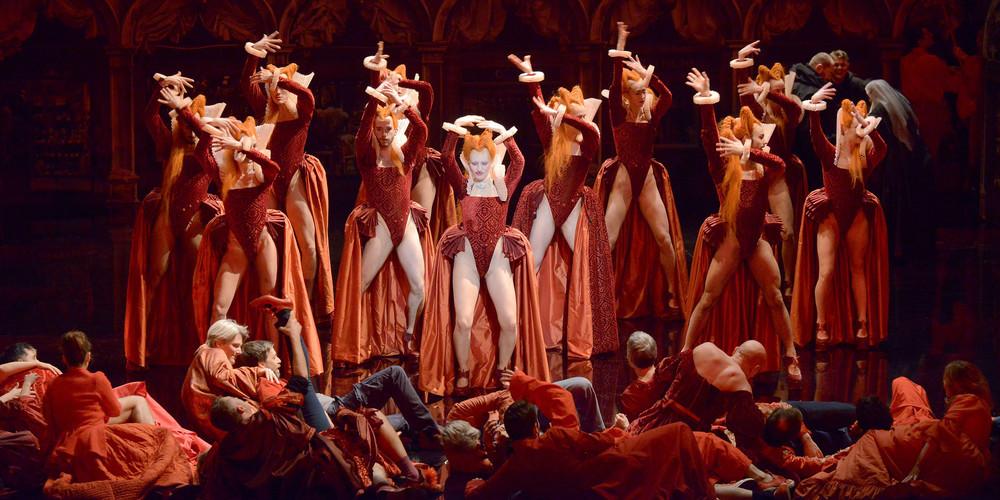 балет жизель акрам хан. джаз текст. драматизм это в литературе определение кратко. акрам хан жизель. театр танца отражение.