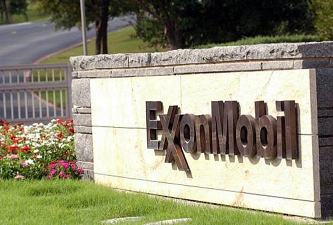 .<a href="/exxonmobil/">ExxonMobil</a> adds #LGBT protections to employment, workplace harassment policies - lgbtqn.at/uGx