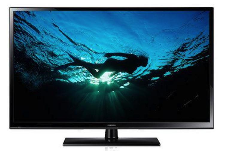 CNET's tweet image. Here's your chance to win a 51-inch plasma HDTV from RetailMeNot and your pals at @Crave cnet.co/1DnM1WO