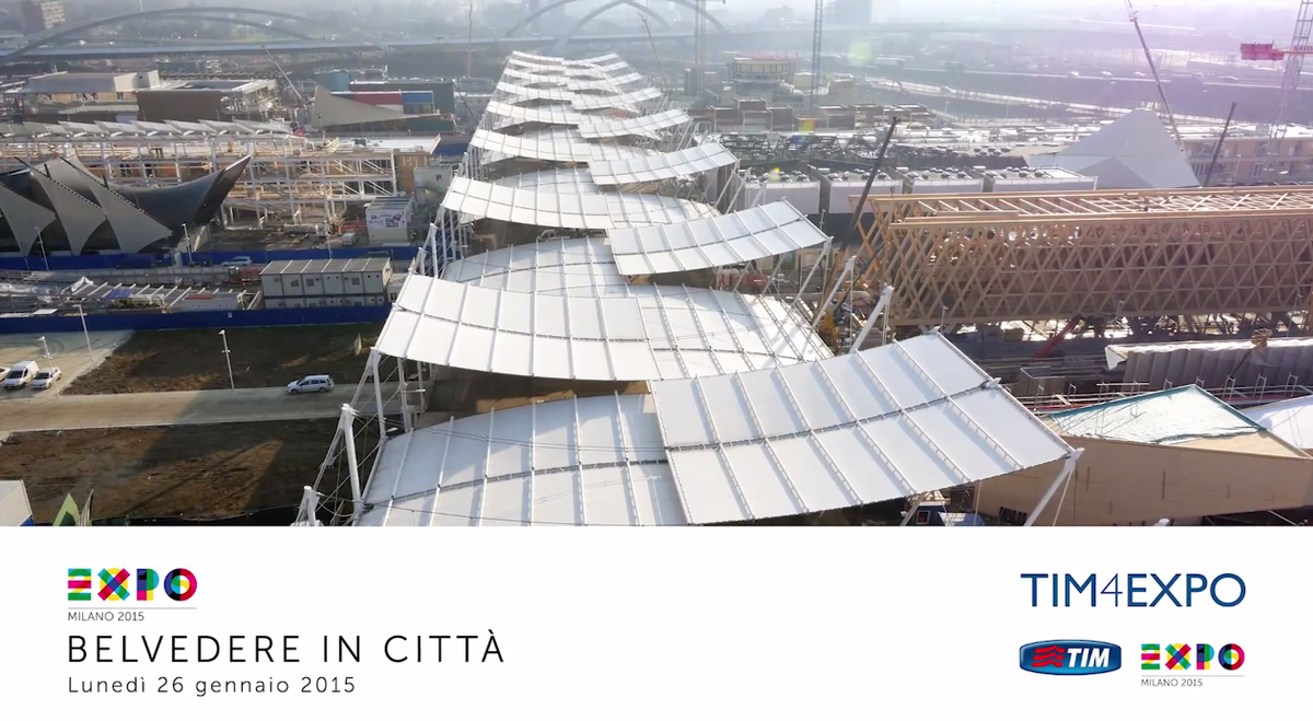 Expo2015Milano's tweet photo. Dai Padiglioni nazionali ai Cluster. Guarda il sorvolo del drone sul Cantiere #Expo2015 http://t.co/2qmOLVaHn1 http://t.co/WVTqGxB3Jy