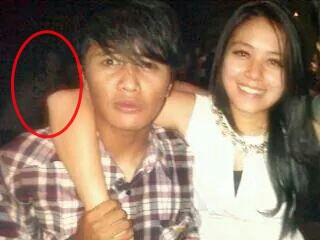 Bisa di jelaskan sesosok apa itu pa kang arif di belakang saya #penampakanMDL <a href="/MasihDuniaLain/">fvck</a>