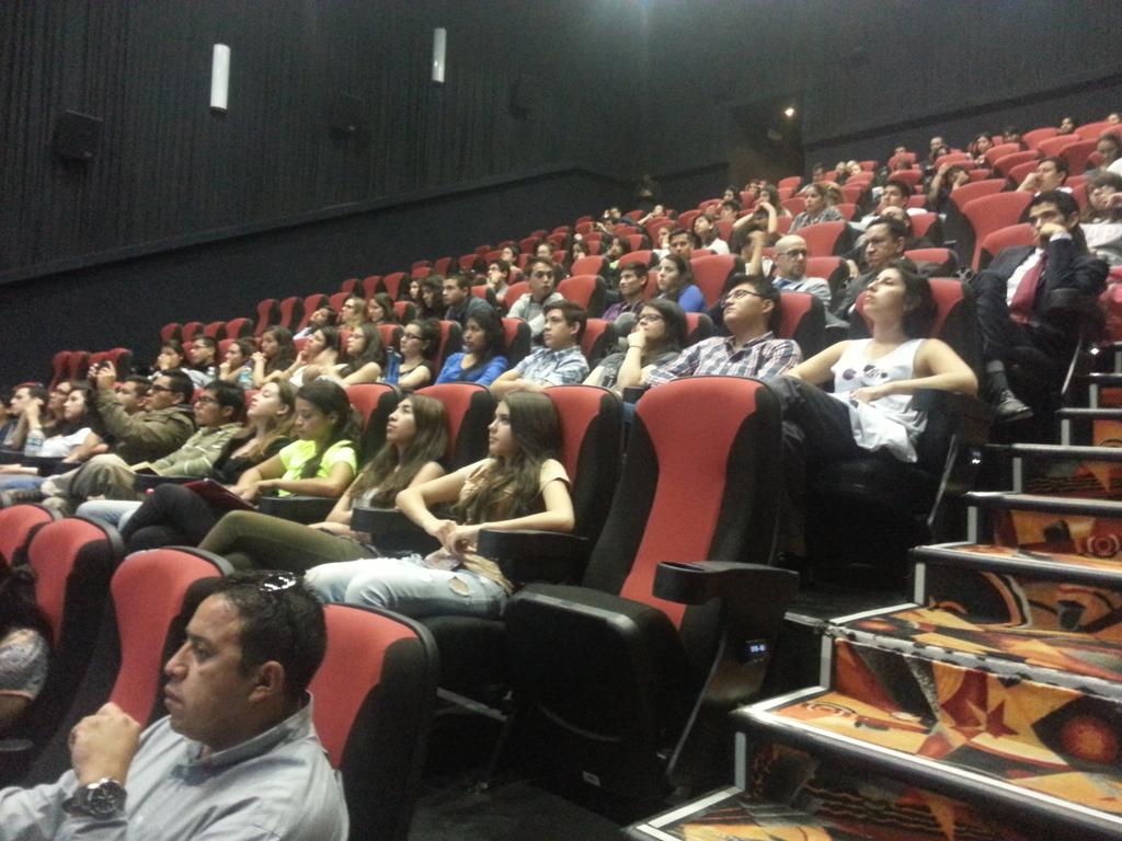 TurismoEc's tweet photo. Estudiantes de @USFQ_Ecuador participan en conferencia sobre la promoción del destino Ecuador. #AllYouNeedIsEcuador http://t.co/uLaAZFX5nw