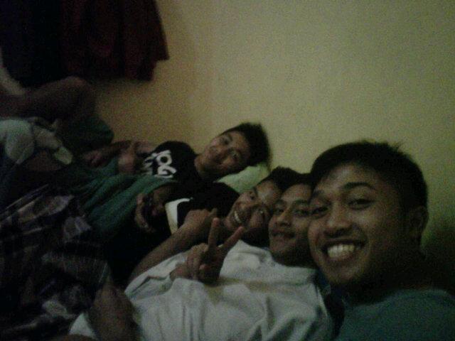 kokodwi3's tweet photo. Menikmati senja malam at mess :D http://t.co/HclaOItcnV