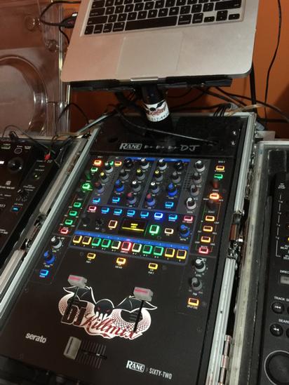 djkillmix's tweet photo. http://t.co/g18rLWU9Jk