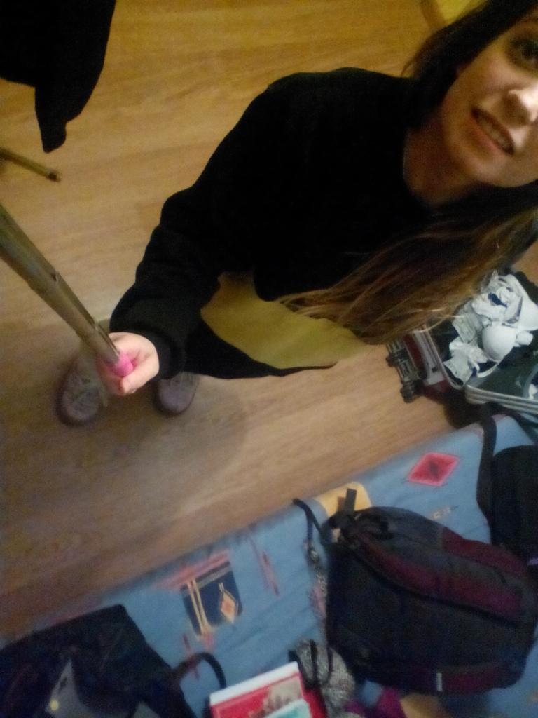 anDreaCelma22's tweet photo. Hola, me aburro🙋 http://t.co/9DvCbvmi4j