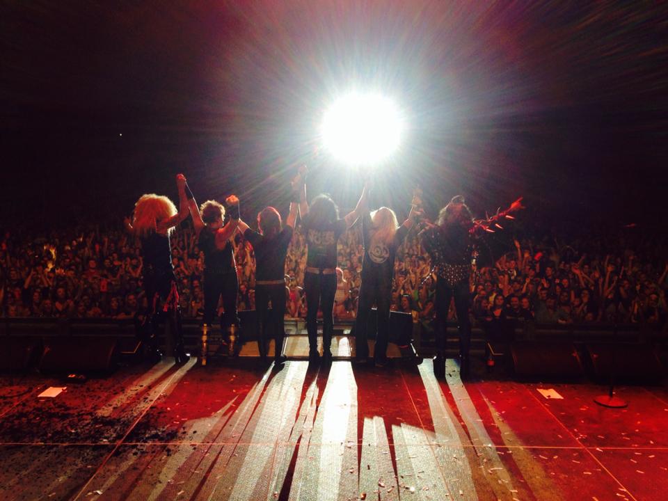 HairballTweet's tweet photo. DES MOINES... ready to rock?!?! ...Here we come!!!
https://t.co/O2JIRM6lHF http://t.co/RkKSSkVNXd