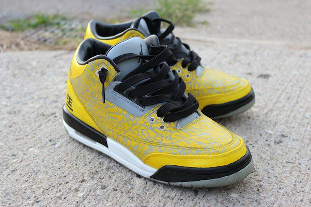 Custom Retros tweet media