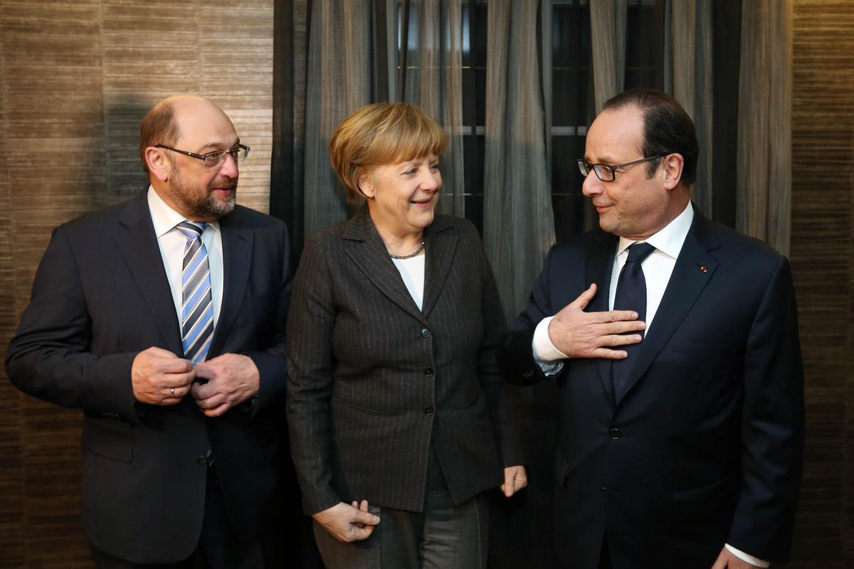 Elysee's tweet photo. [#Photos] Ce soir, @fhollande est à Strasbourg pour échanger avec Mme Merkel et @MartinSchulz http://t.co/8lQSmNxjgc http://t.co/9LRNGQSFAe