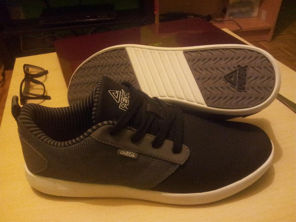 PeakSportSpain's tweet photo. "@diegoto5: Ya era hora de encontrar unas buenas zapatillas!! @PeakSportSpain http://t.co/Uz1RT8MGa6" DISFRÚTALAS!! GRAN CANASTA POR CIERTO