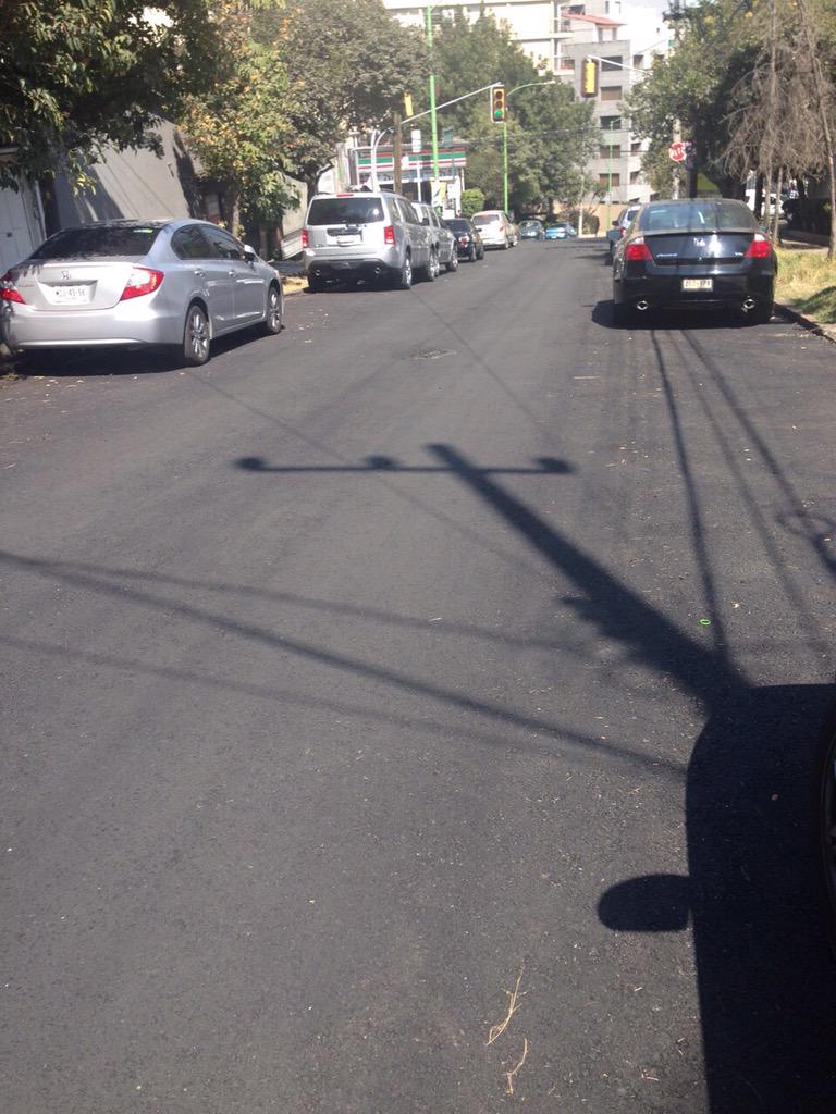 desarrollodelMH's tweet photo. #TeCompartimos los trabajos de reencarpetado con #PP2014 en Lomas Barrilaco. http://t.co/fi5XnjqgQ5