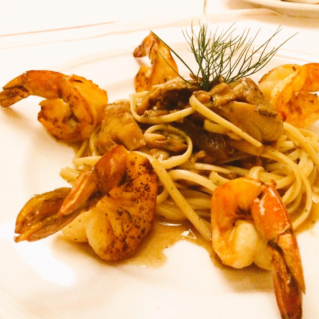 ManoLeTEPela's tweet photo. “@copasycorchos: Recién conocimos @PregoMx. Nuestro favorito el "Medaglioni di filetto otello" #Restaurantes http://t.co/HDQw2pfbJx”
