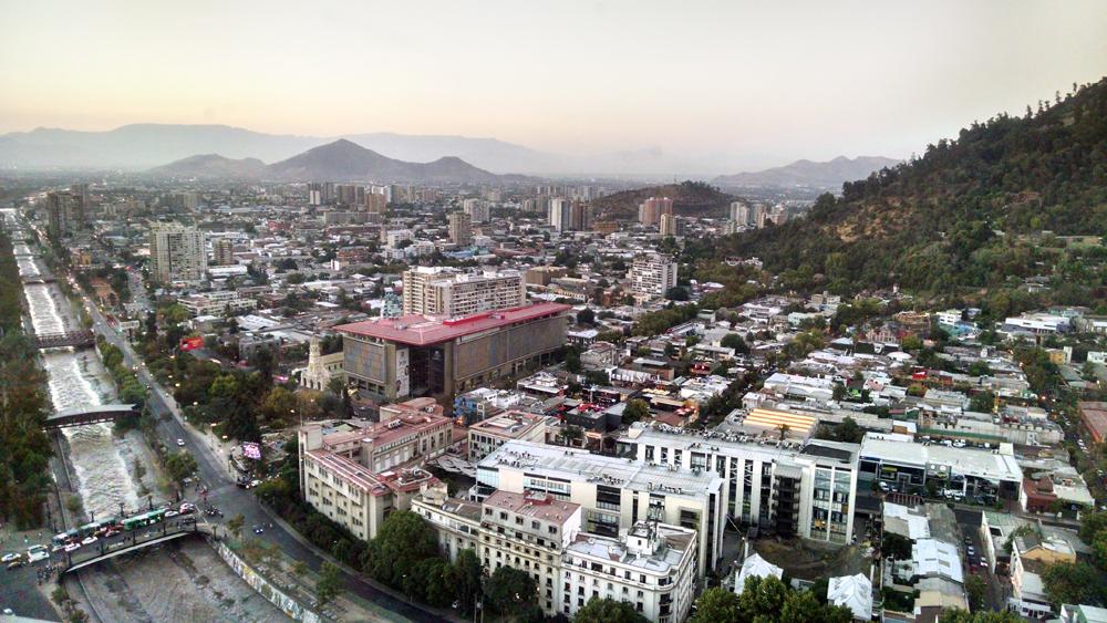 Thinker_Thing's tweet photo. Yesterday afternoon at @wayrachile's third anniversary. Nice view at #Telefonica building #downtown #Santiago #Chile http://t.co/WdbKSO7ACa