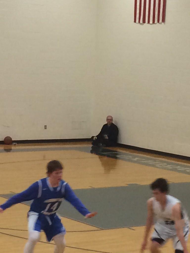 bigbucksbuckley's tweet photo. The real MVP of LCA basketball. #eddyv http://t.co/FGE7G9Oaqd