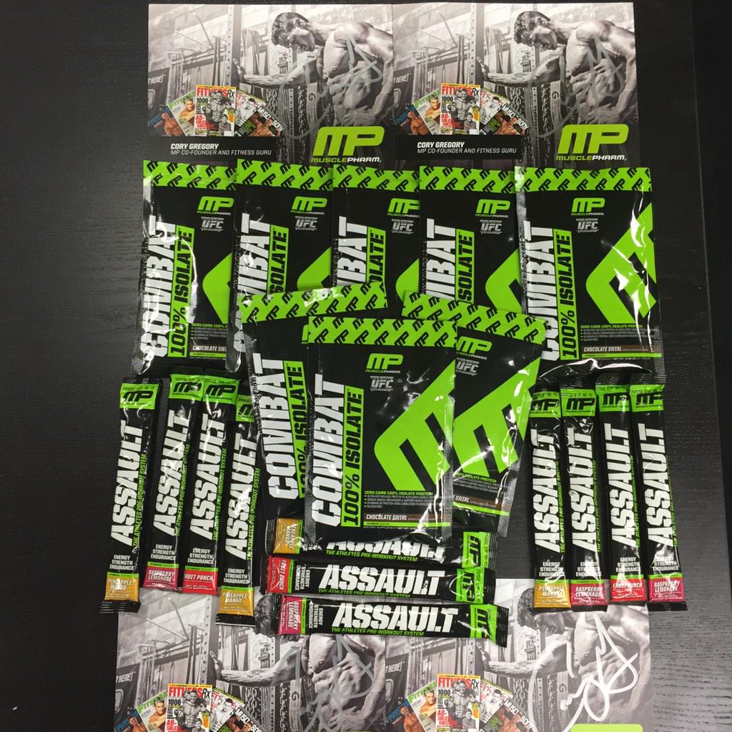 MP #FreebieFriday!
We have 15 Combat Isolate and Assault sample packs to giveaway!
RT and follow <a href="/SamplesMP/">MusclePharm Samples</a> to ENTER
