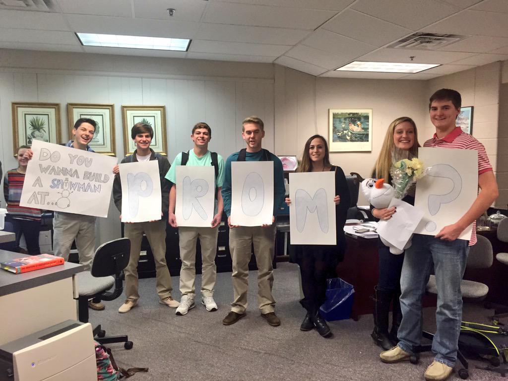 HAPPY PROM TO THESE TWO BABES 😜🎉💘😉💃 CAN'T WAIT TO SEE Y'ALL "LET IT GO" ON THE DANCE FLOOR