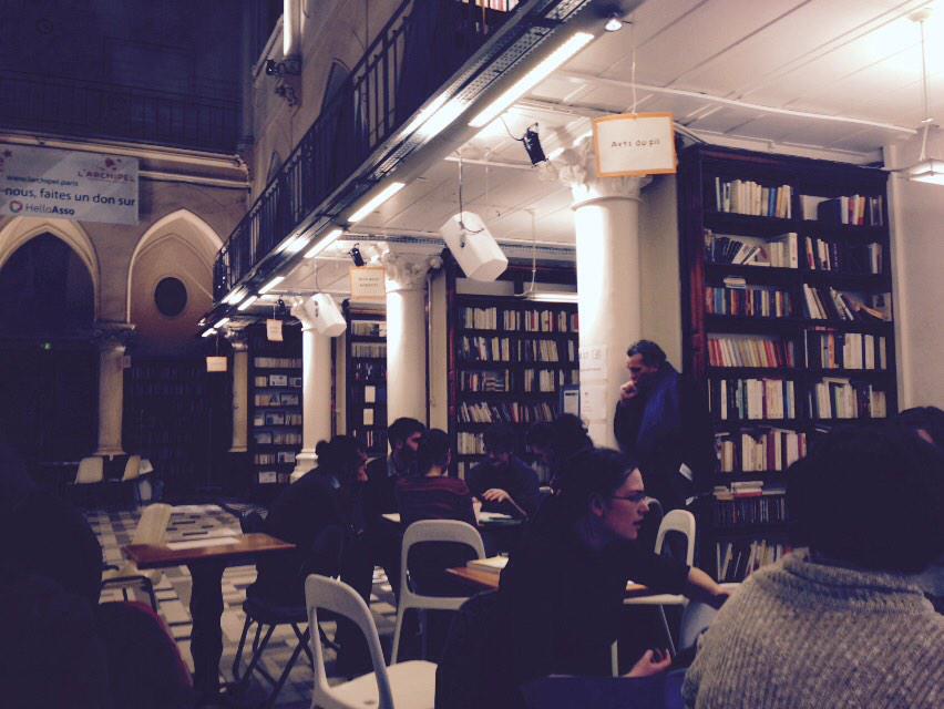 JPhamTran's tweet photo. A l'Archipel avec @SINGAPROJECT au Hackathon sur l'asile #connectedRefugees http://t.co/el8YZuxutP