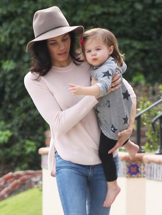 srtaladonne's tweet photo. she's the cutest baby in the world http://t.co/IEbjif7AVD