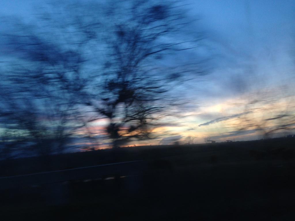 SailorMeown's tweet photo. Beautiful sky last night :3 http://t.co/p5XWYuwvNh