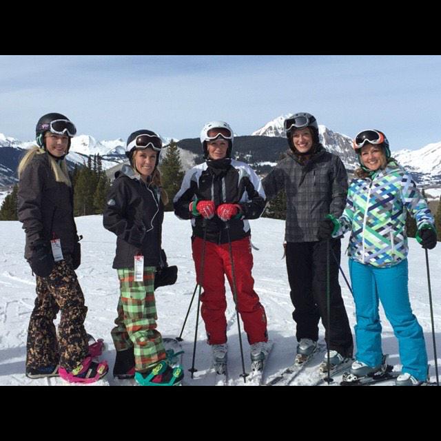 lisamightydavis's tweet photo. My girlies on the mountain. #TALCS #CB http://t.co/cmjbkJIO4q