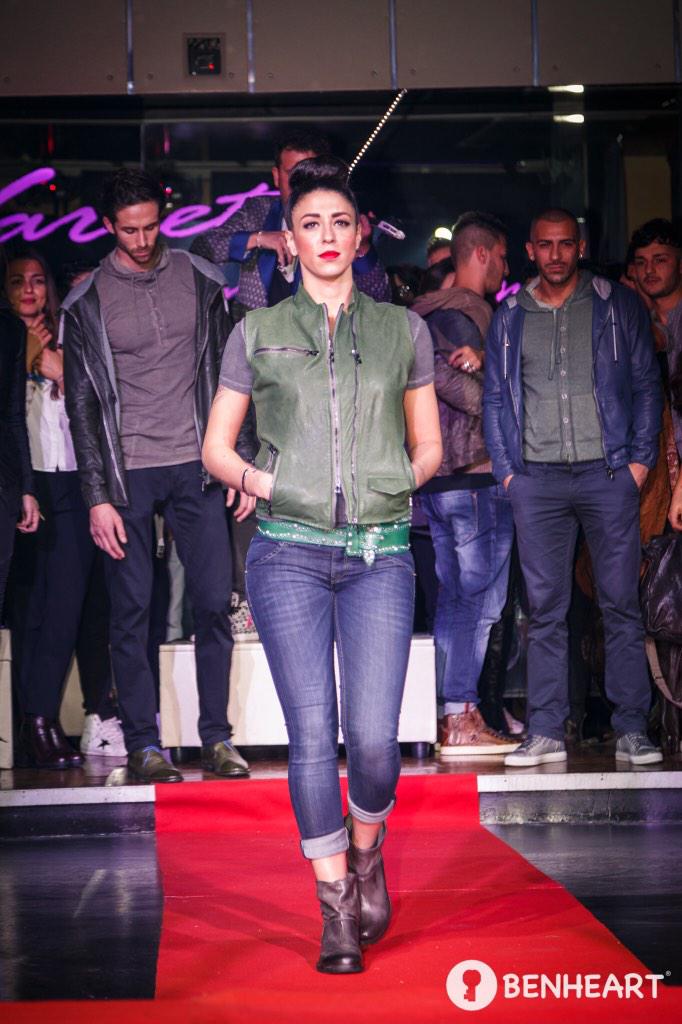 #GRETA #POGGI MODELLA FIORENTINA PER 
B. E. N. H. E. A. R. T. 🇮🇹