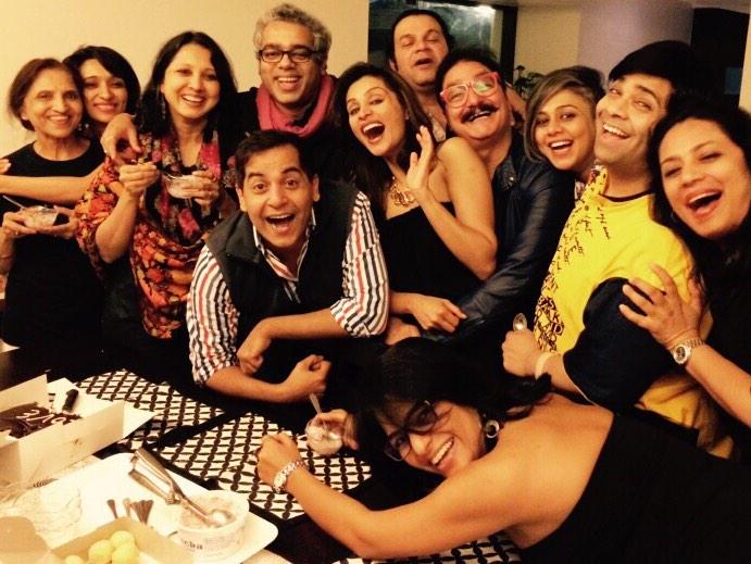 A day well spent ends :(  #maujahimauja Thanks <a href="/purbijoshi/">Purbi Joshi</a> <a href="/pathakvinay/">Vinay Pathak</a> <a href="/gauravgera/">Gaurav Gera</a> <a href="/sureshnmenon/">Suresh Menon</a> <a href="/shashantshah/">shashant shah</a>