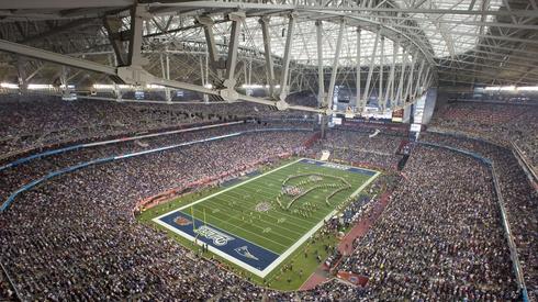 ChapmanHorsham's tweet photo. Are you looking forward to the big game Sunday, or are you more about halftime or the commercials? http://t.co/LpIbzWYEUF
