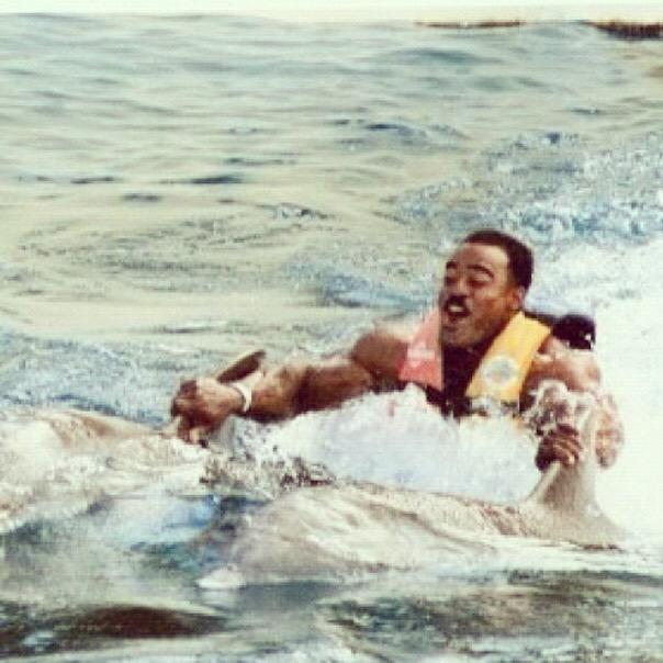 IFBBPRODONLONG's tweet image. #flashbackFri 2009 In Hawaii swimming with the dolphins with  being pulled by two Of them.I felt like A feather#aloha