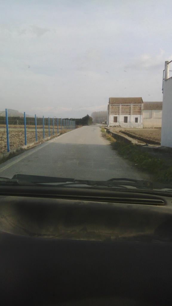 Ley140208's tweet photo. Buscando la vida por los caminos http://t.co/DUPPiCs8i2