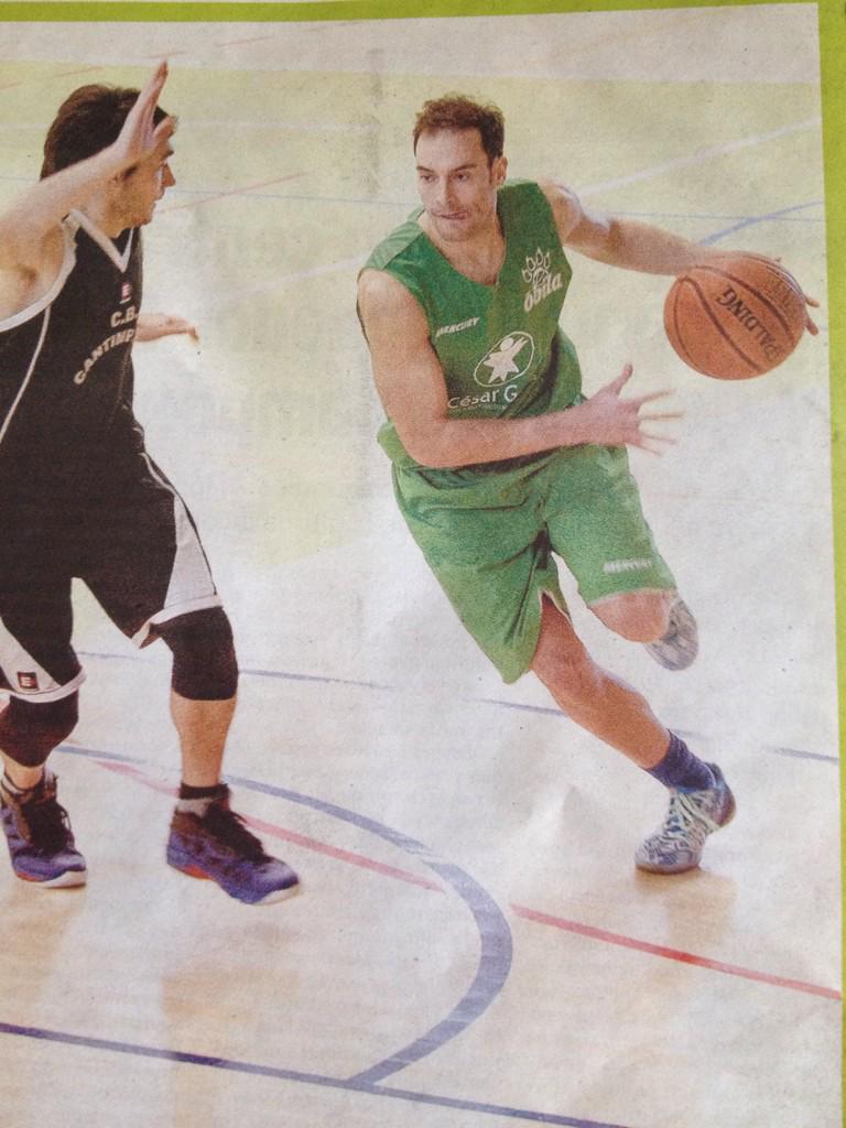 CesarGalanFisio's tweet photo. Muchas gracias a @diario_de_avila, @la8avila, @cadenaser_avila @deportesavila por su apoyo al equipo!
#SoyDelÓbila http://t.co/70jGnbpHwc