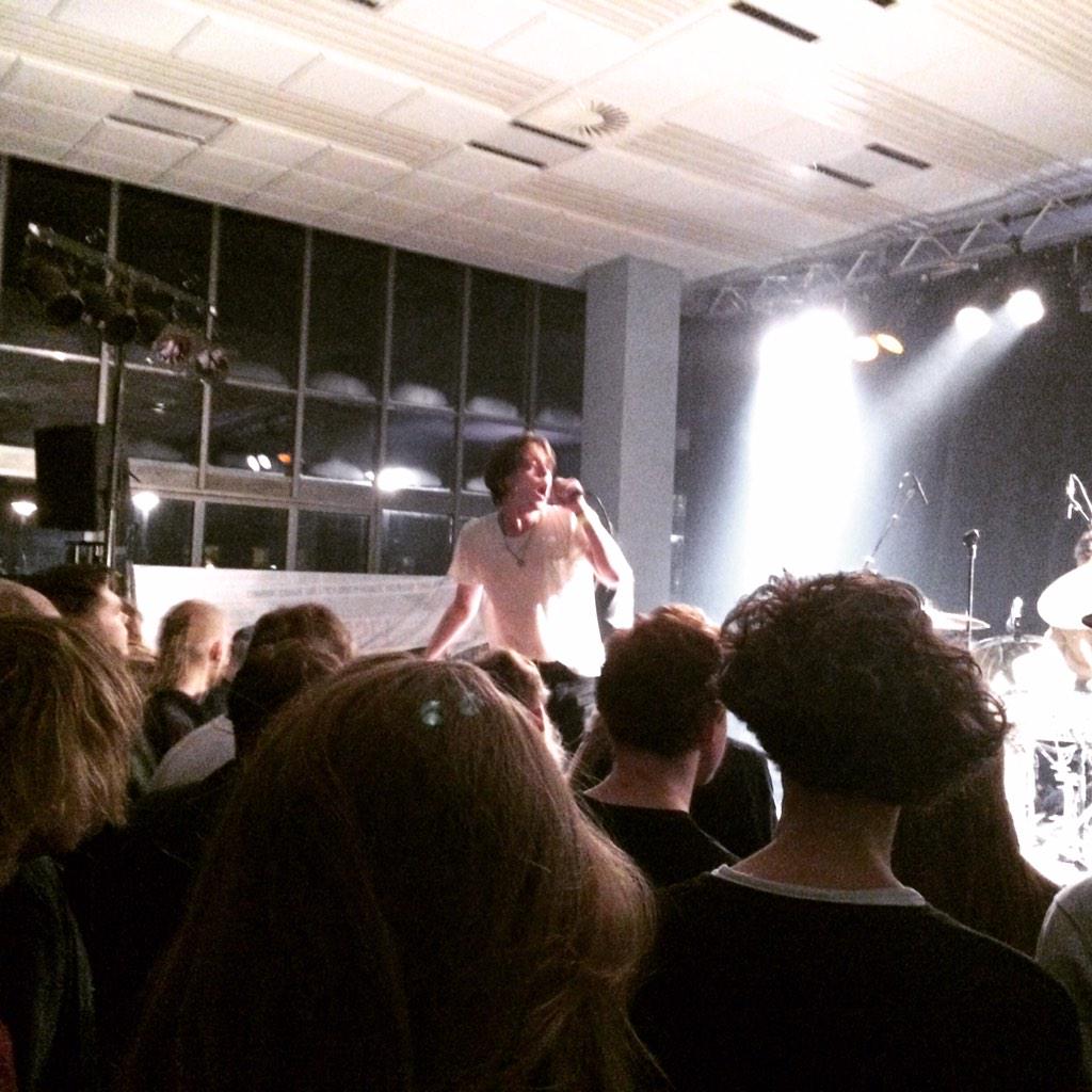 Rotationdk's tweet image. Iceage leverede trods forsinkelse på alle takter. Nordea blev revet rundt! - HV