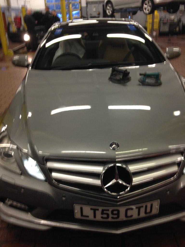 repairascreen's tweet photo. 0800 019 1162 any glass any car call today quality workmanship guaranteed http://t.co/u71aV7Bfda http://t.co/8GiFK5QXpn