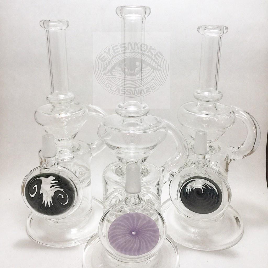 TreeJTV's tweet photo. 👀 @ShopEyeSmoke sale going ham ! http://t.co/B0U7VOPYUK http://t.co/yHwq1ZbWyi