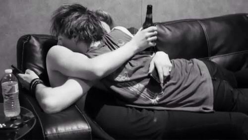 5sosomniac's tweet image. #LoopOff5SOS 

Muke is relationship goals