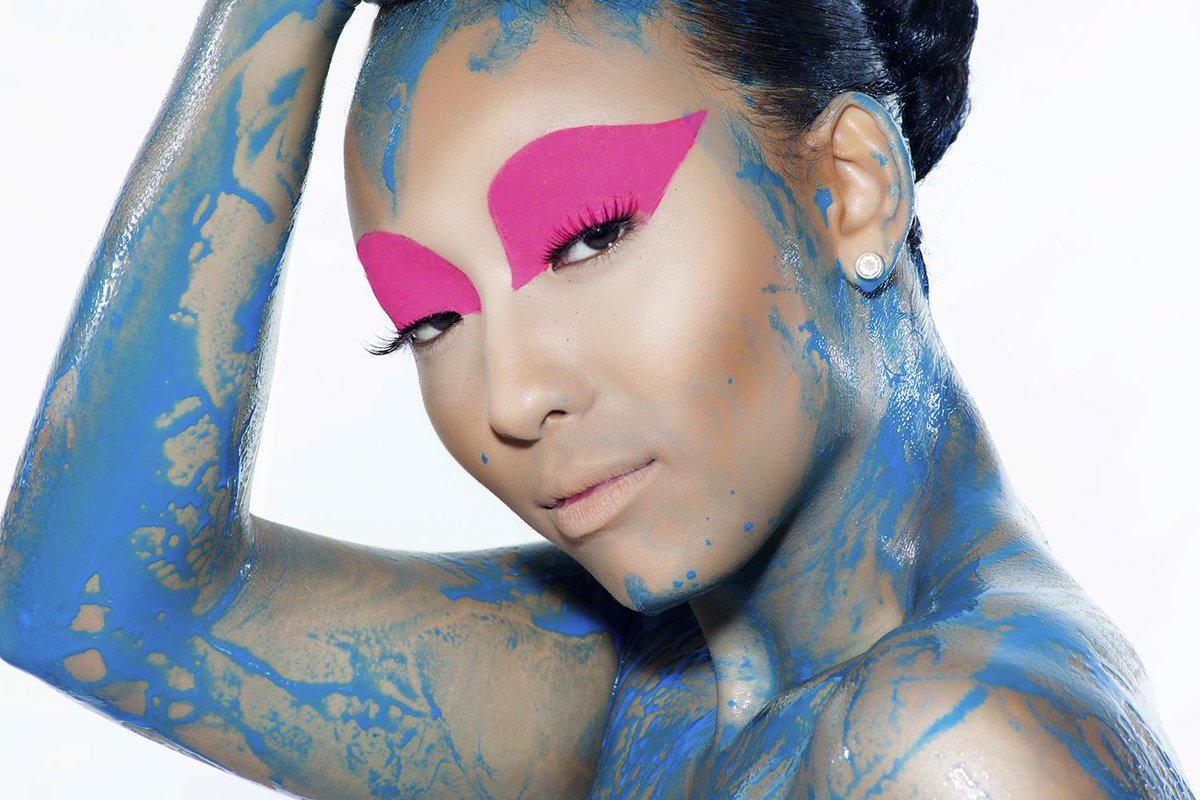 RADIOPUSHERSTV's tweet photo. @JackieChristie Good evening queen! C/O @IshockArtistry ASAP! Her work is amazing! Call u 2NITE @HairbyChelynn http://t.co/AxCp6JfNAe