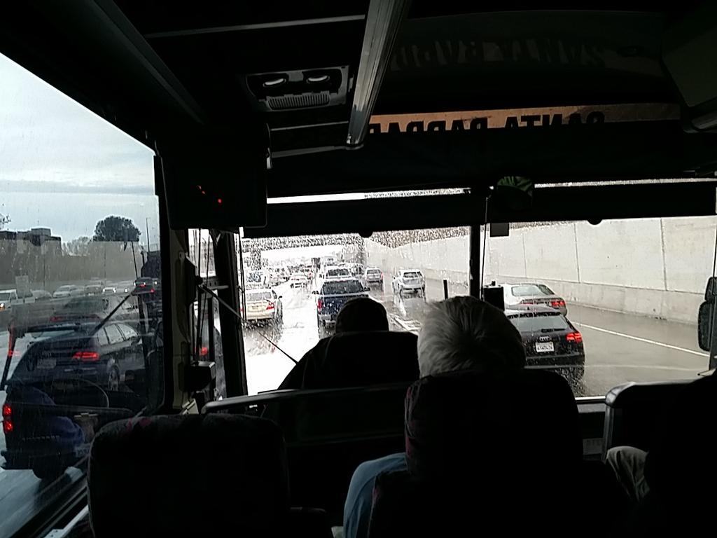 CIMITWEETS2015's tweet photo. Moving along at a brisk 15 miles an hour on the 405 north in the rain..... http://t.co/CRhH03Aztn