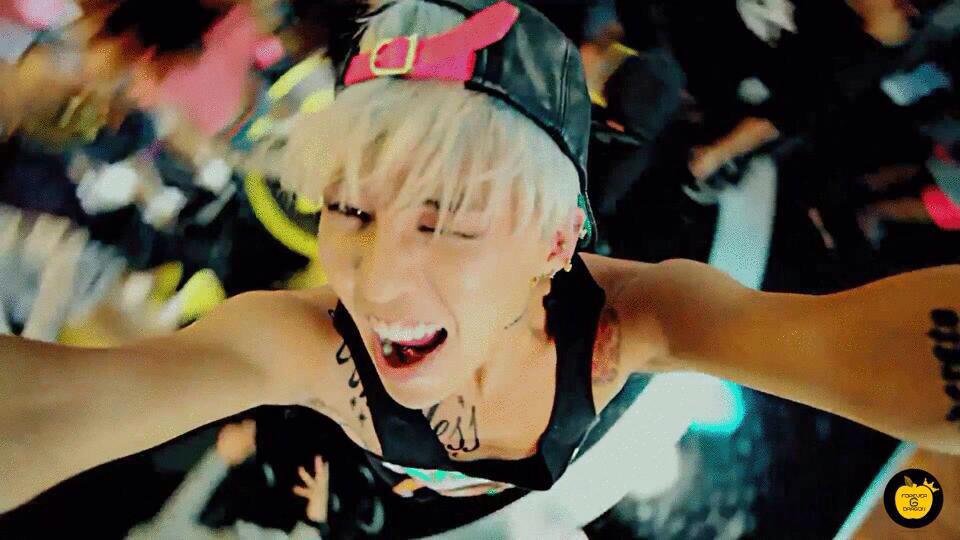 ho_0717's tweet photo. ＣRAYONの時のじよんかっこいい✨
可愛い❤️
最後の2枚めっちゃ好き😊 http://t.co/6Ph0gA1KuA