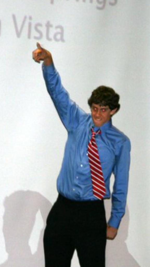 Nathan10Conner's tweet photo. Growin The Hair Out For Our Newly Founded Month Of #FlowFebruary http://t.co/C5WmEHz0kd