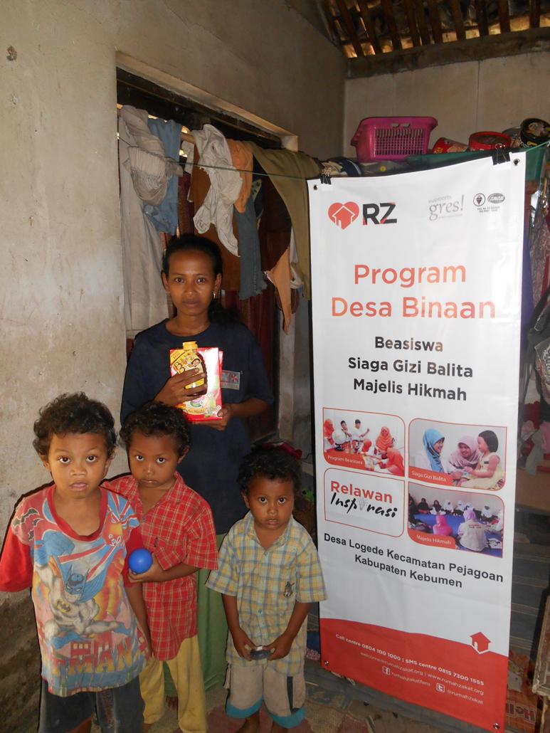 imdaddurokhman's tweet photo. Penyaluran Program Siaga Gizi Balita Desa Binaan @rumahzakat di Desa Logede Kab. Kebumen @RZ_Yogya @Rel_Inspirasi http://t.co/T3IWXnAPVM