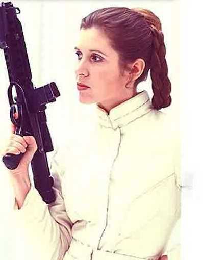childs_randy's tweet photo. Jedi knight escapes by herself #ReWriteAFilmIn5Words http://t.co/weAgmdkCxW