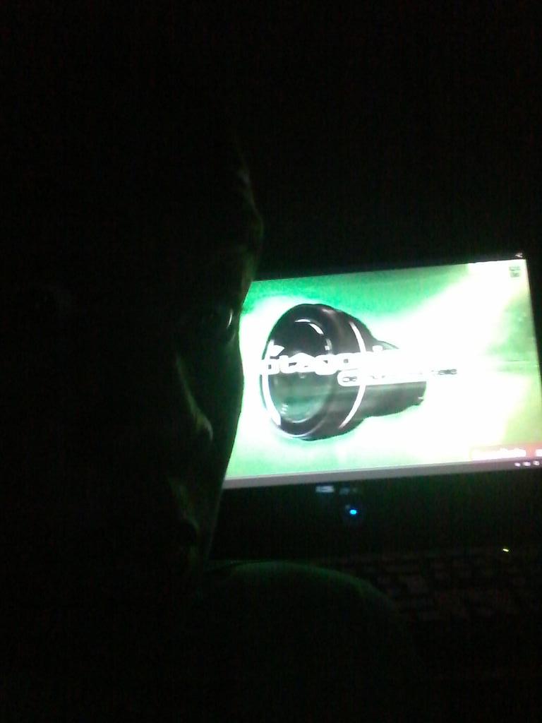 JerryJoly's tweet photo. Viernes en mi hogar reviviendo los mejores momentos de #PDNT2013 🙌😂😂 http://t.co/xYheerzQAU
